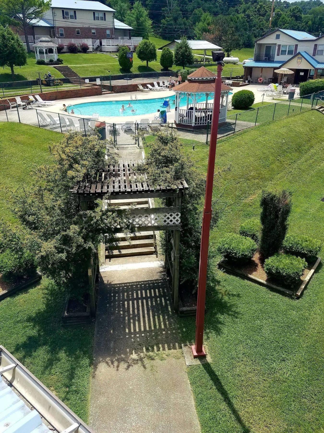Baymont By Wyndham קוקוויל מראה חיצוני תמונה