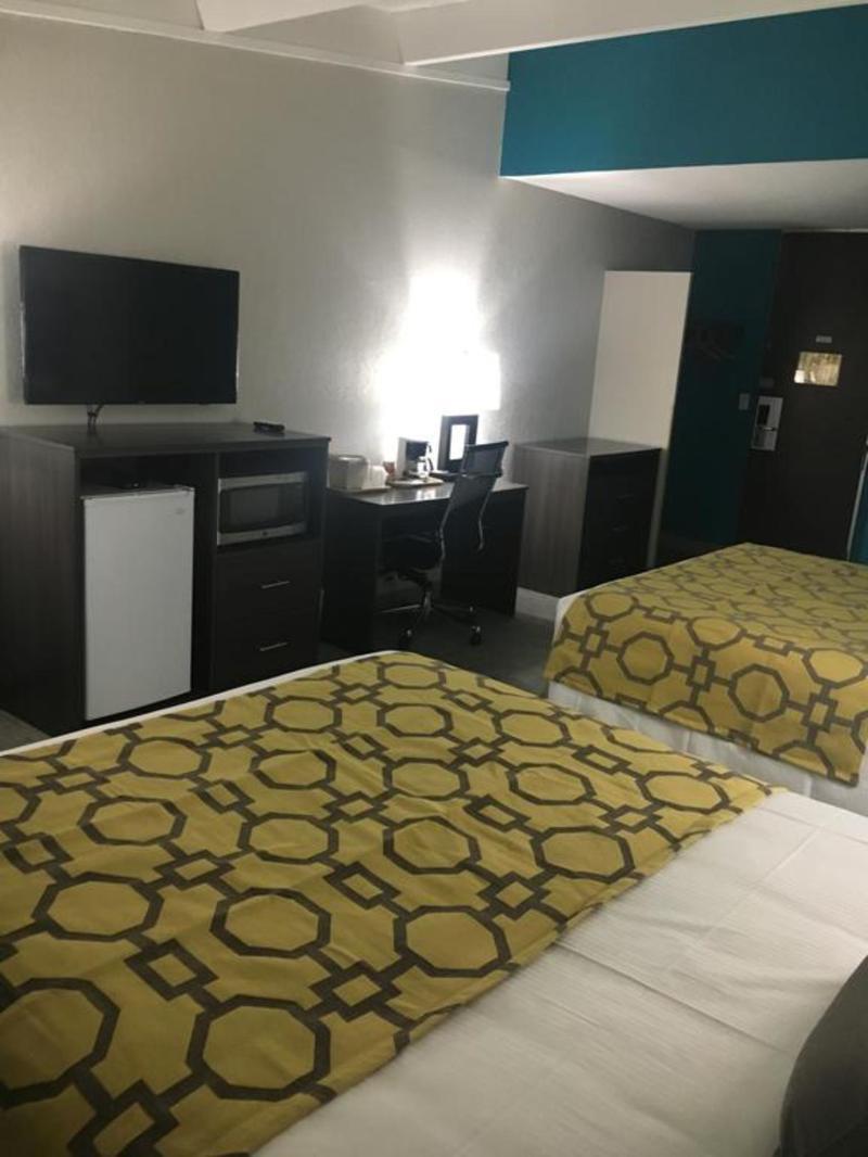 Baymont By Wyndham קוקוויל מראה חיצוני תמונה